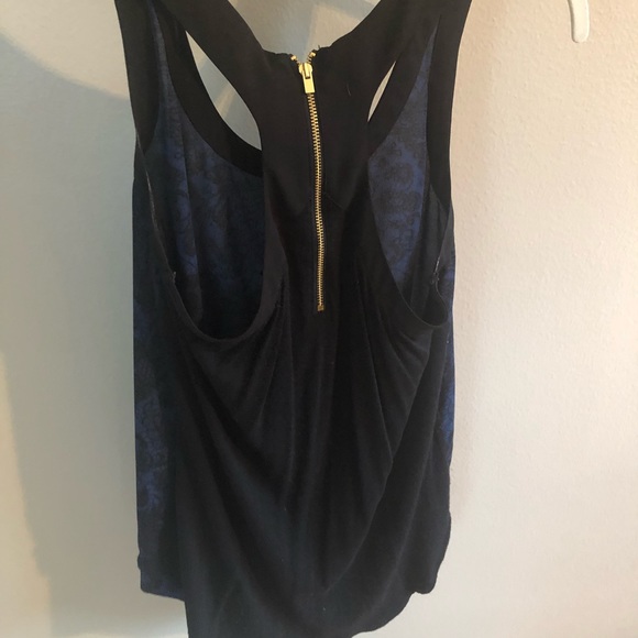 Express Razor-back Tank - Picture 2 of 2